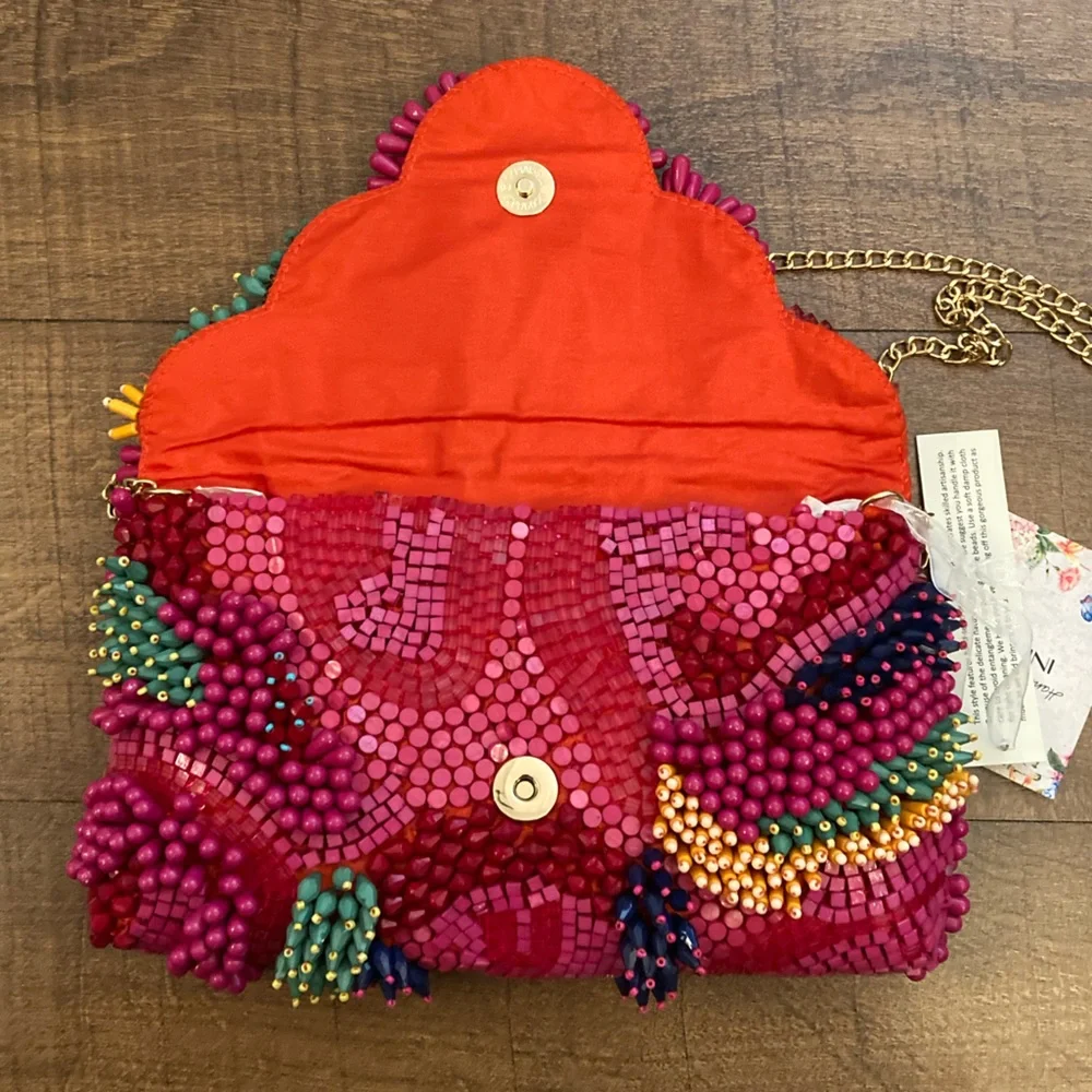 Handcrafted in India NWT Tropical Beaded Clutch Gold Chain Crossbody Purse Viral
